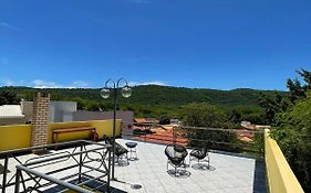 Casa nas Montanhas - Colina Grega